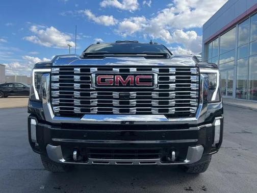 2024 GMC Sierra 2500 Denali