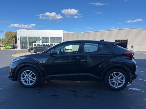 2021 Toyota C-HR LE