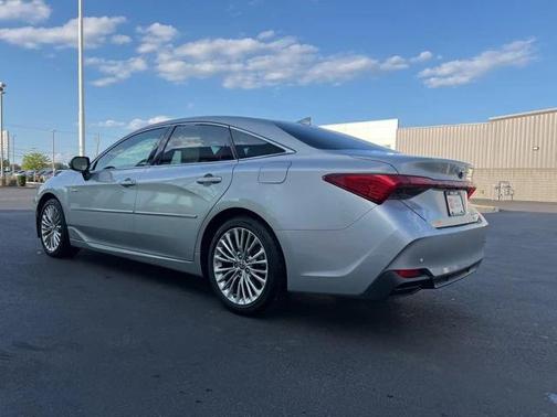 2020 Toyota Avalon Hybrid Limited