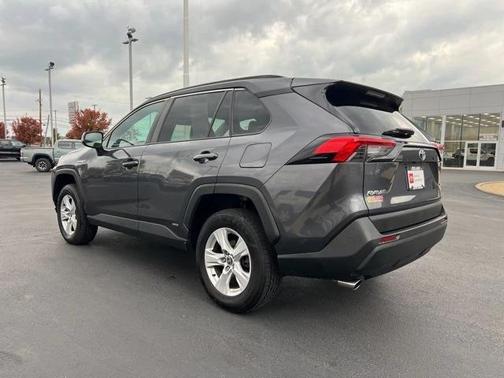 2021 Toyota RAV4 Hybrid XLE