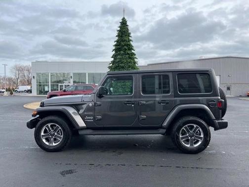 2022 Jeep Wrangler Unlimited Sahara