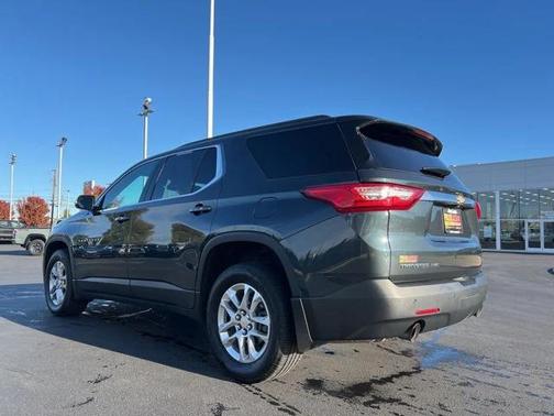 2020 Chevrolet Traverse LT Cloth