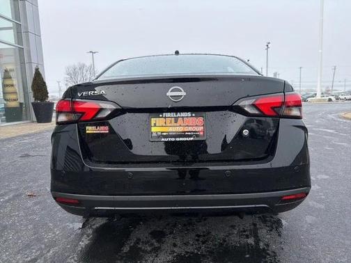 2024 Nissan Versa 1.6 S