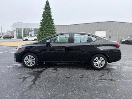 2024 Nissan Versa 1.6 S