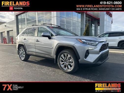 2025 Toyota RAV4 XLE Premium