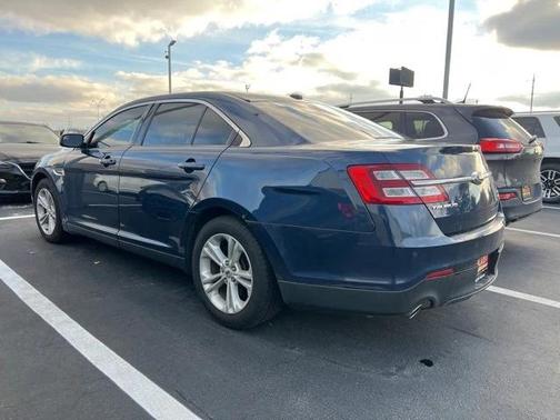2016 Ford Taurus SEL