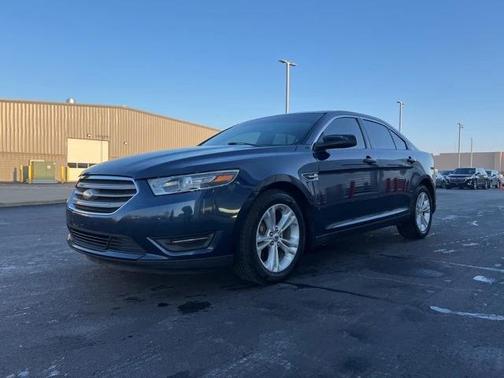 2016 Ford Taurus SEL