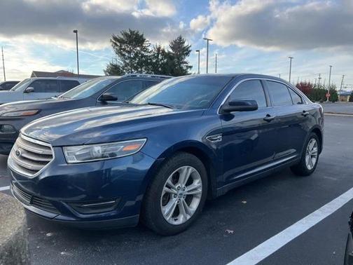 2016 Ford Taurus SEL