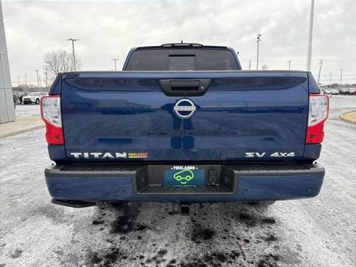 2024 Nissan Titan SV