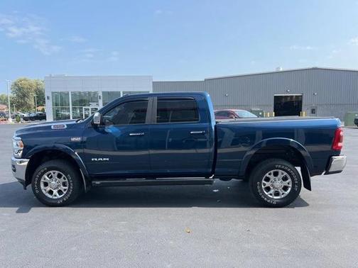 2022 RAM 2500 Laramie Crew Cab 4x4 6'4' Box
