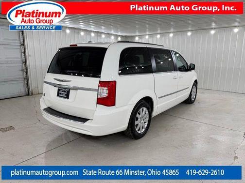 2013 Chrysler Town & Country Touring