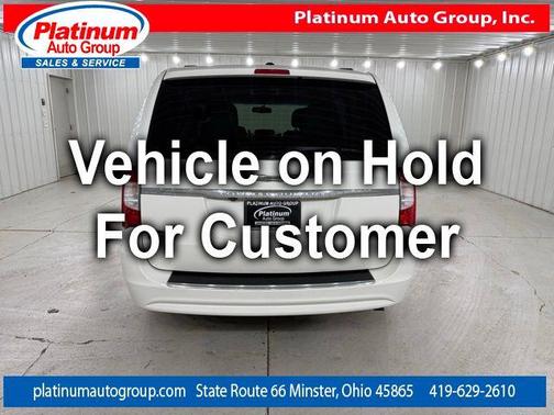 2013 Chrysler Town & Country Touring