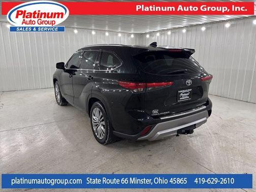 2022 Toyota Highlander Platinum