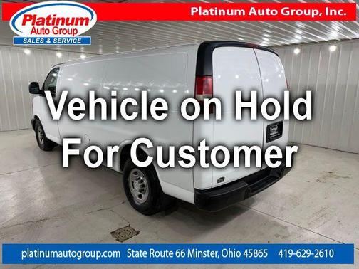 Summit White 2017 Chevrolet Express 3500 Work Van