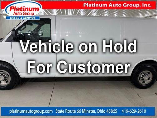 Summit White 2017 Chevrolet Express 3500 Work Van