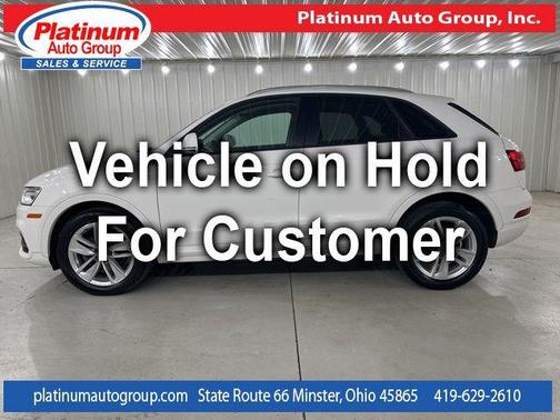 Cortina White 2017 Audi Q3 2.0T Premium