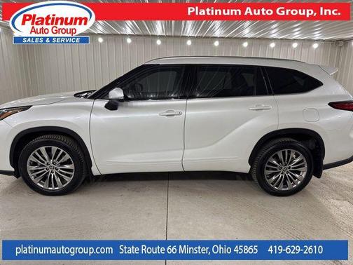 2022 Toyota Highlander Platinum