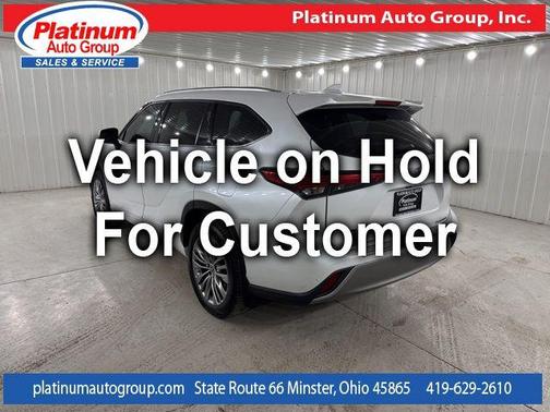 Wind Chill Pearl 2022 Toyota Highlander Platinum