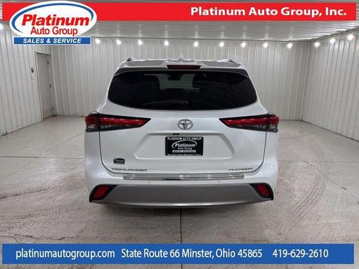 2022 Toyota Highlander Platinum