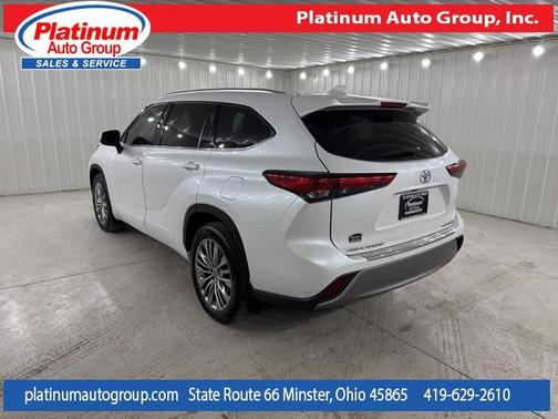 2022 Toyota Highlander Platinum