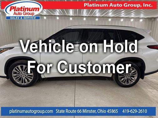 Wind Chill Pearl 2022 Toyota Highlander Platinum