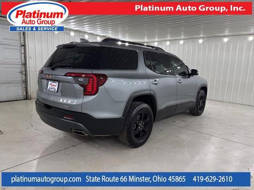 2023 GMC Acadia AWD AT4