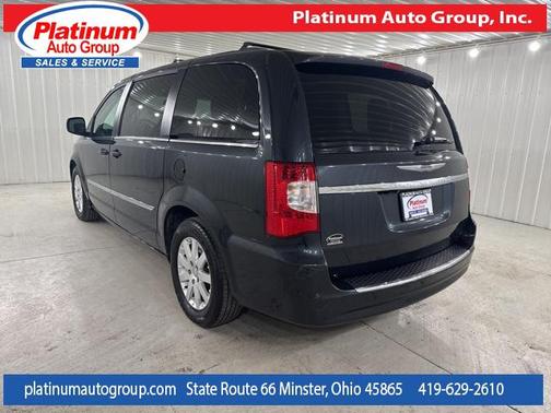 2013 Chrysler Town & Country Touring