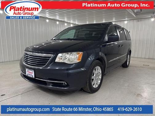 2013 Chrysler Town & Country Touring