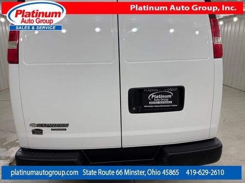 Summit White 2016 Chevrolet Express 3500 Work Van