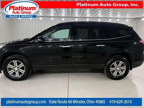 Mosaic Black Metallic 2017 Chevrolet Traverse 2LT