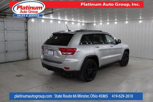 Photo 5 of 58 of 2012 Jeep Grand Cherokee Overland
