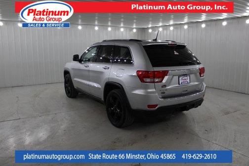 Photo 3 of 58 of 2012 Jeep Grand Cherokee Overland