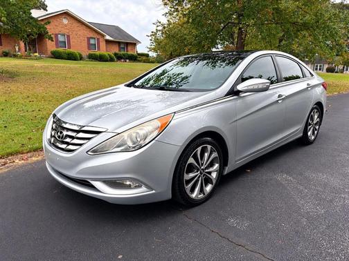 Radiant Silver Metallic 2013 Hyundai SONATA SE 2.0T