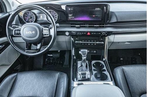 2022 Kia Carnival SX