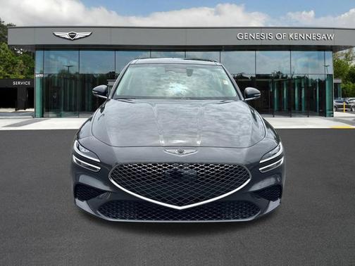 Makalu Gray 2026 Genesis G70 2.5T Prestige