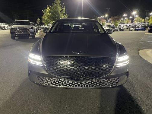 2023 Genesis Electrified G80 Base