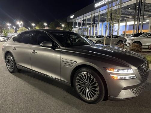 2023 Genesis Electrified G80 Base