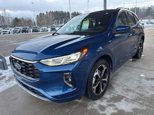 2023 Ford Escape ST-LINE ELITE