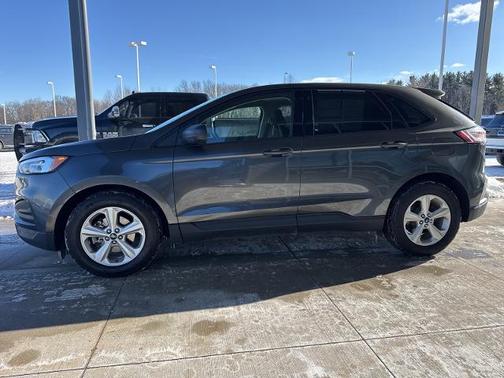 2020 Ford Edge SE