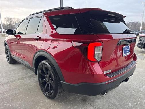 2024 Ford Explorer ST-LINE