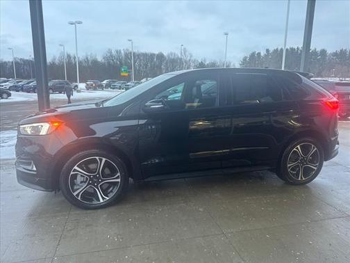 2022 Ford Edge ST