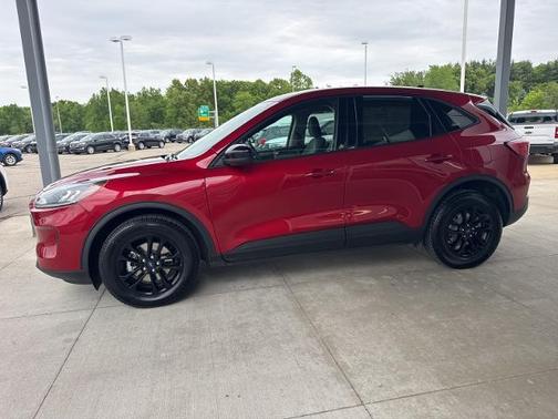 2020 Ford Escape SE SPORT