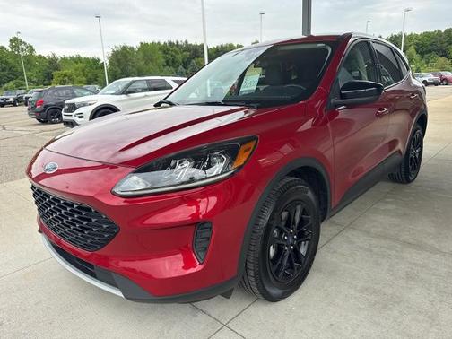 2020 Ford Escape SE SPORT