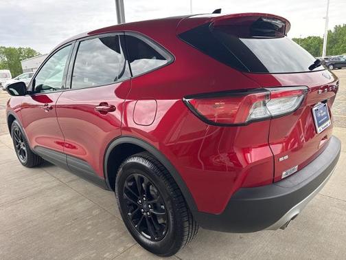 2020 Ford Escape SE SPORT