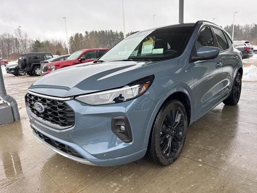2024 Ford Escape ST-LINE ELITE