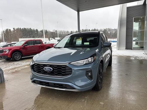 2024 Ford Escape ST-LINE ELITE