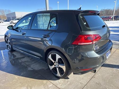 2017 Volkswagen Golf GTI S 4-DOOR