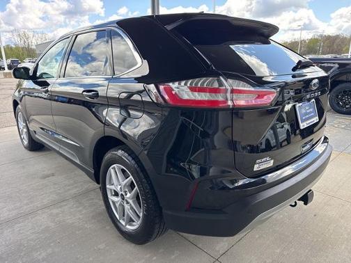 AGATE BLACK METALLIC 2024 Ford Edge SEL
