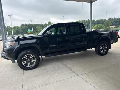 2019 Toyota Tacoma TRD SPORT