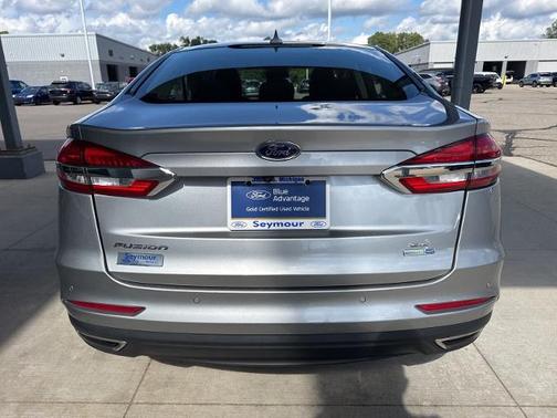 2020 Ford Fusion SE